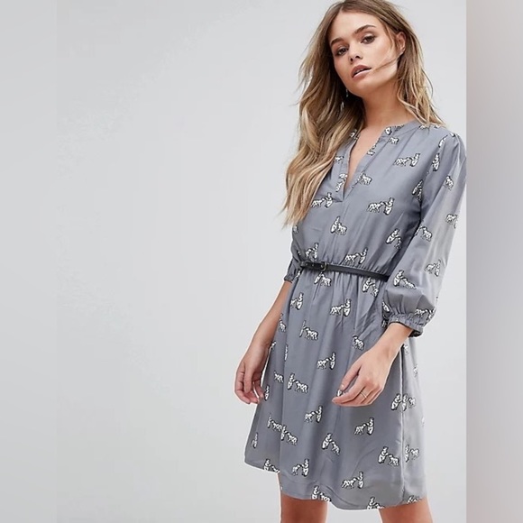 yumi Dresses & Skirts - ✨5 for $25✨ Yumi polar bear print dress